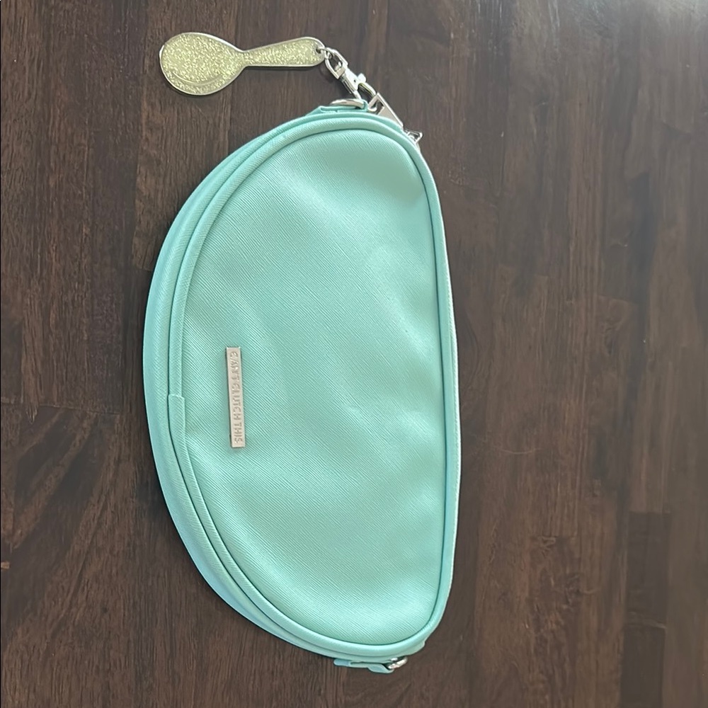 Green Semicircular Clutch with Silver Zipper